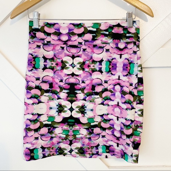 L’Amour Nanette Lepore Watercolor Polka Dot Stretchy Mini Pencil Skirt Sz M - Picture 1 of 8